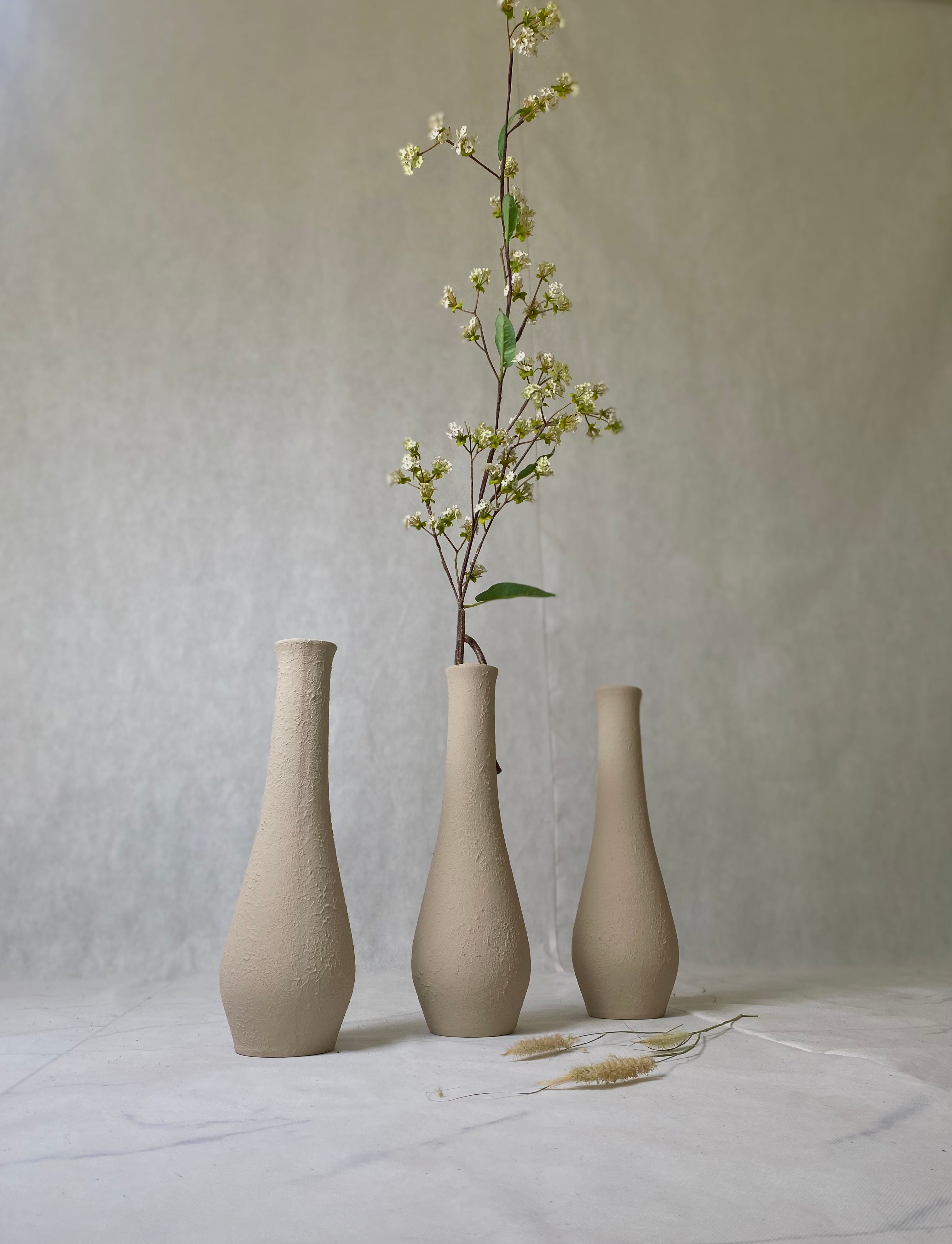 Big Beige textured vase